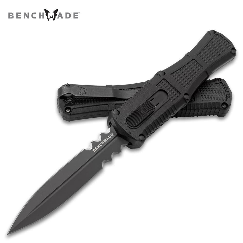 Full image of the Benchmade Claymore Serrated OTF Knife open and closed. image number 0