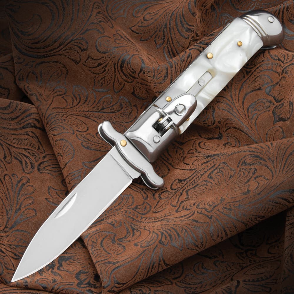 The Marble Automatic Stiletto Knife in its open position image number 0