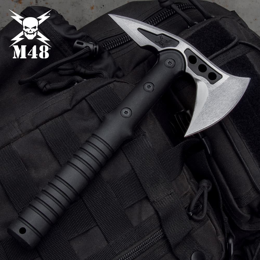 Now you can enjoy all the qualities of United Cutlery’s best-selling M48 Tactical Tomahawk in this scaled down M48 Camp Hawk image number 0