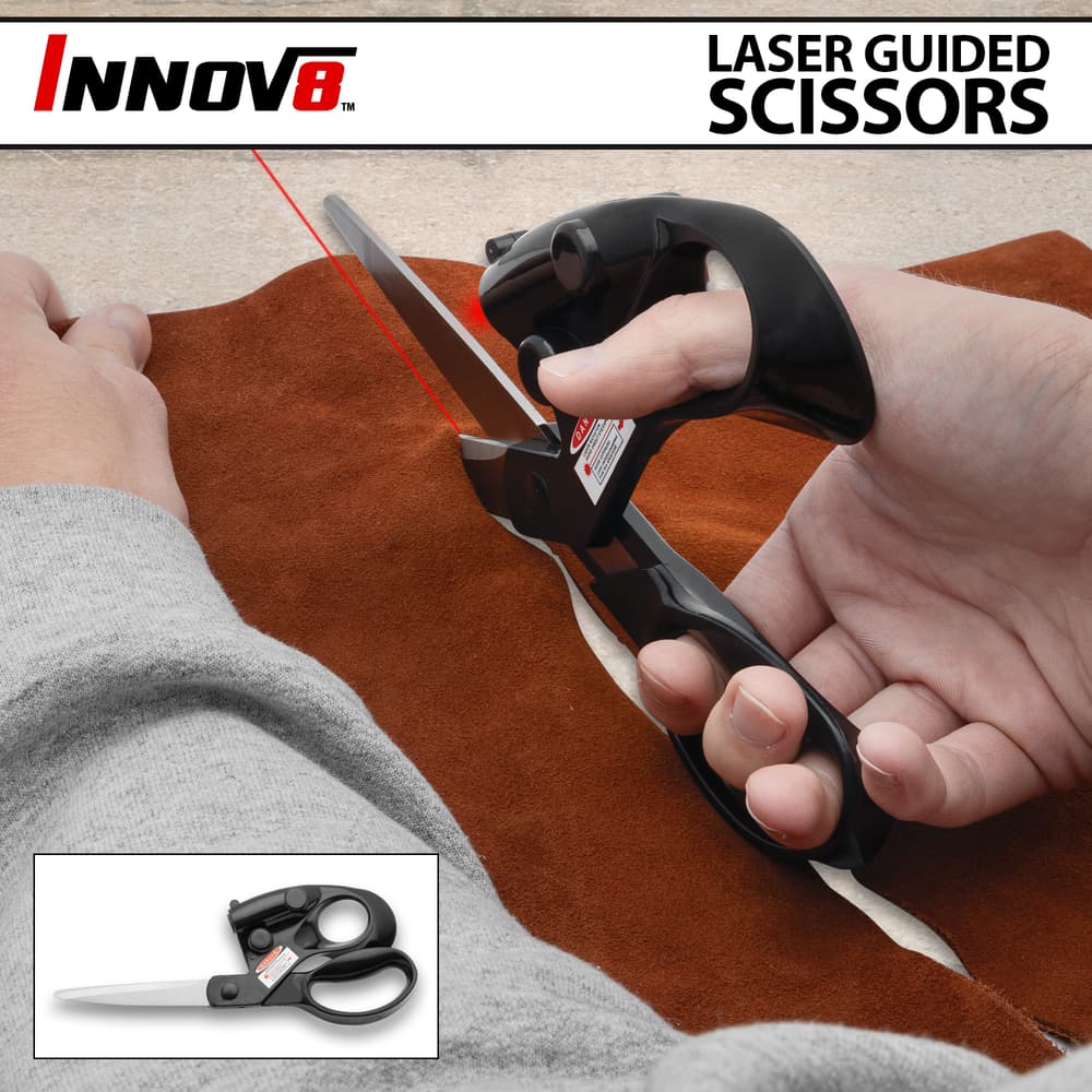 Full image of the Innov8 Laser Guarded Scissors. image number 0