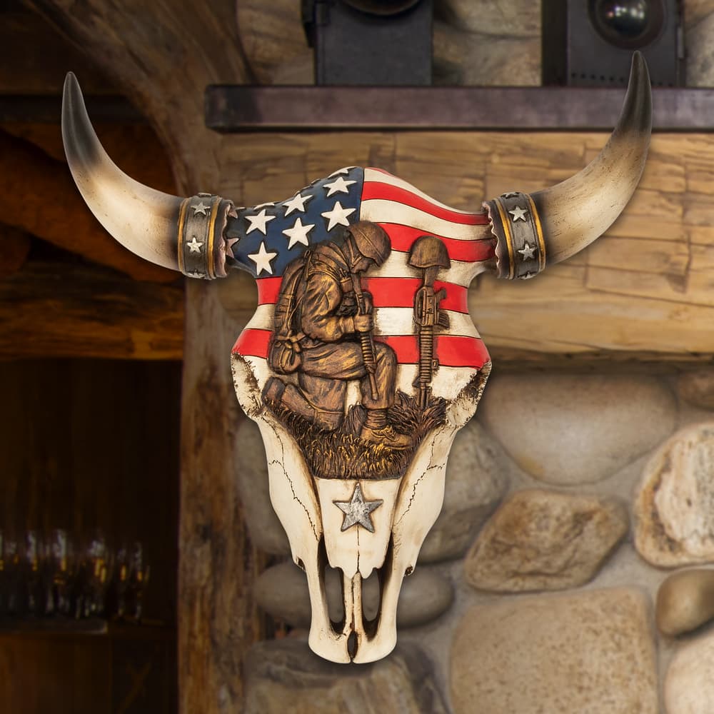 Full image of the Patriot's Pinnacle Cattle Skull. image number 0