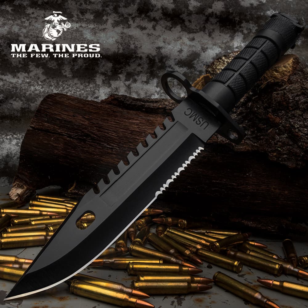 Officially licensed by the Corps, the USMC M-9 Bayonet knife was specifically designed, with battle in mind, as a companion to a rifle image number 0