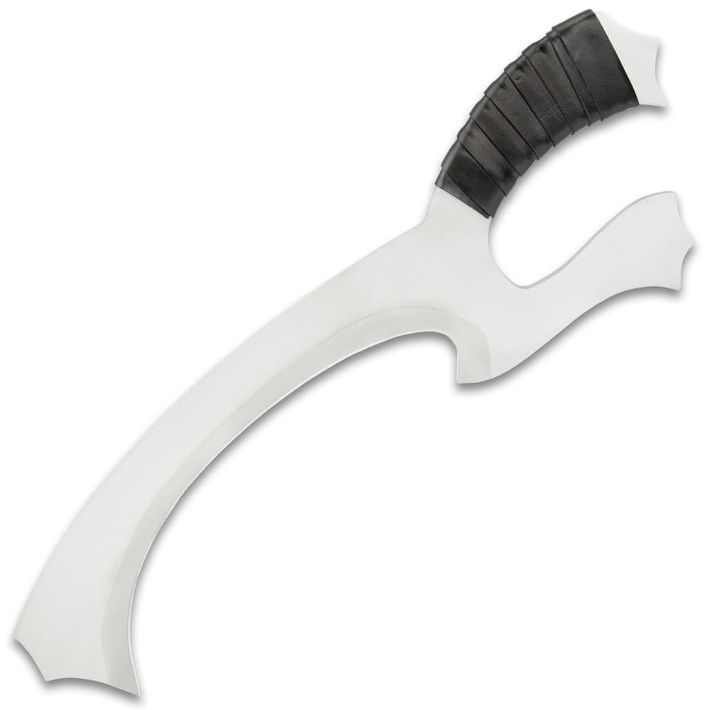 Ready to do battle, it is razor-sharp from the tip of its uniquely shaped upswept blade down to the tip of its modified gut-hook image number 0