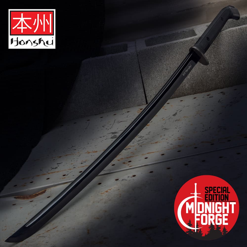This Honshu Boshin katana fuses tradition and innovation to yield a masterwork of sleek, modern sword design image number 0