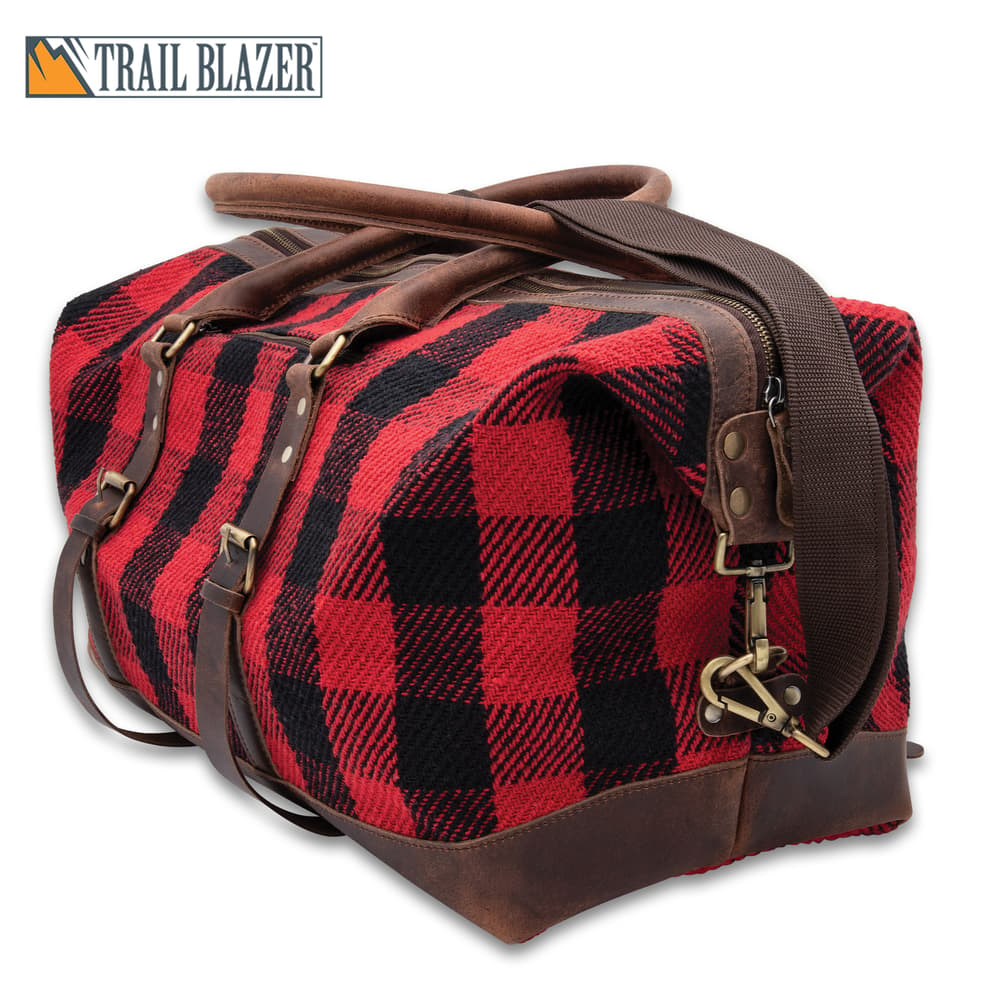 The Trailblazer Buffalo Plaid Weekend Bag is made of a buffalo plaid, carpet bag material image number 0