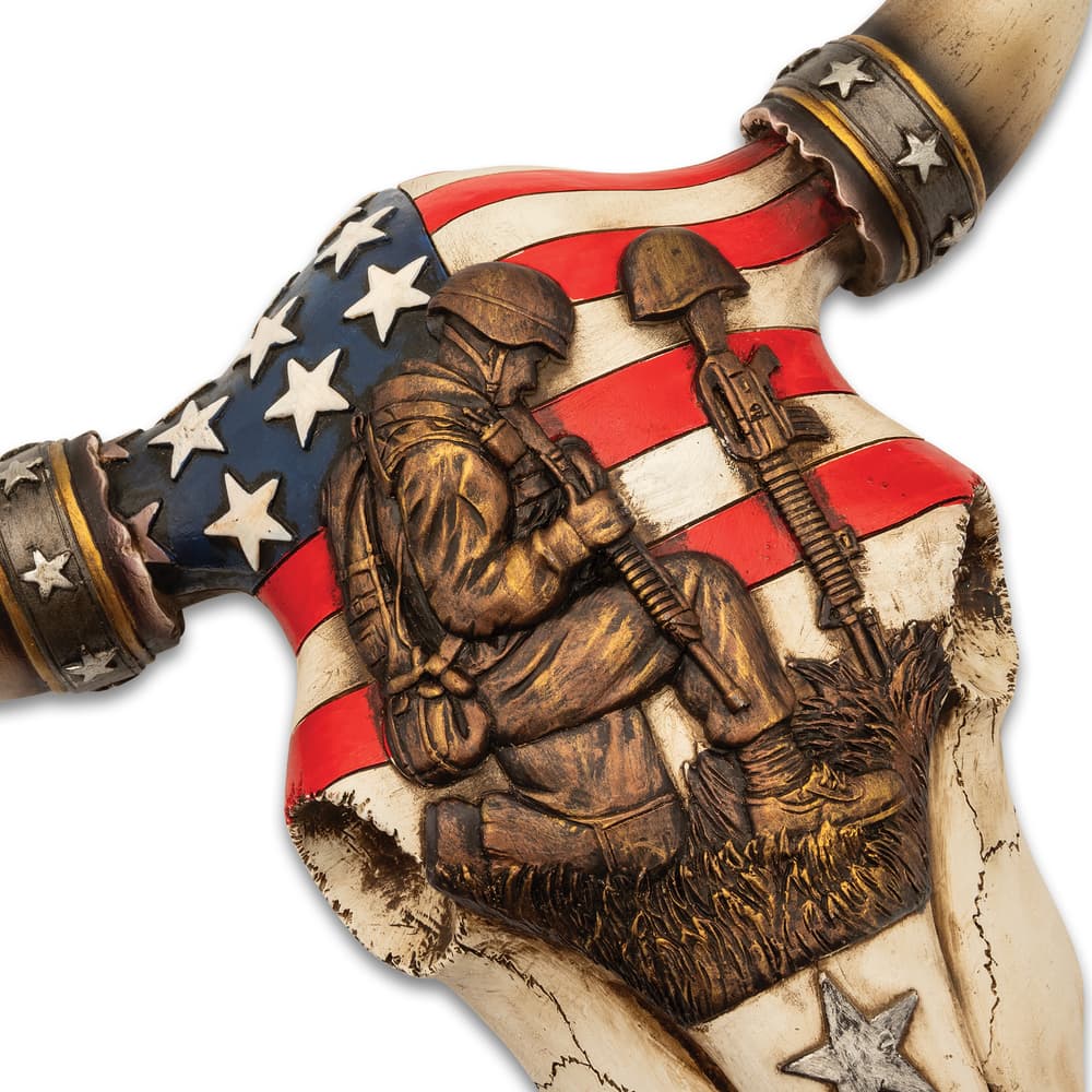Close up image of the soldier motif on the Patriot's Pinnacle Cattle Skull. image number 1