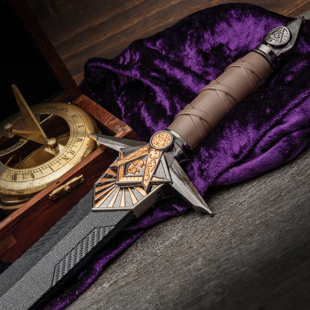 Close up image of the Silver Dagger's handle and guard. image number 1