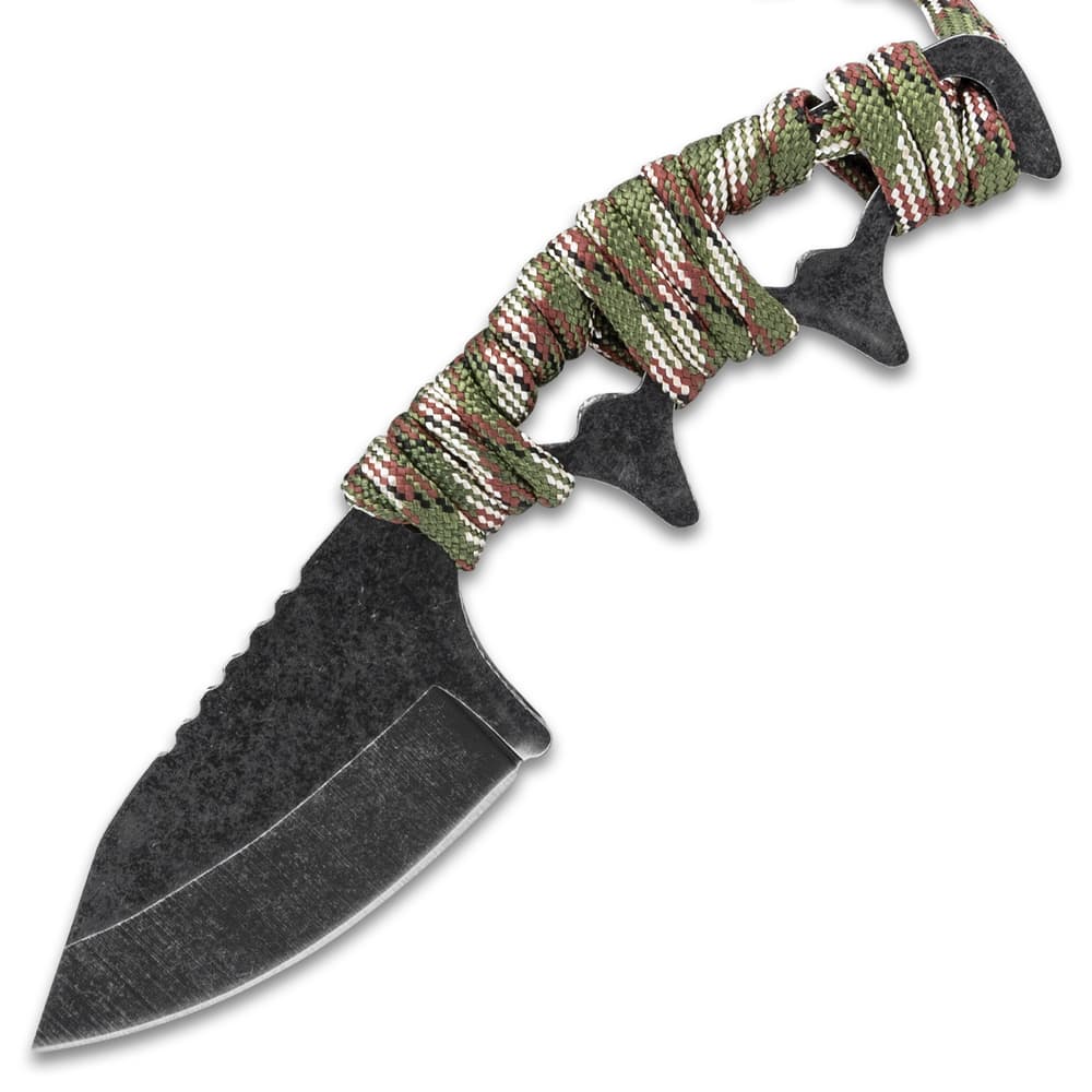 A view of the knife with its paracord-wrapped handle image number 1