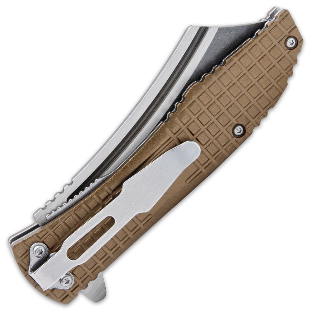 The 4 1/2” closed pocket knife has a sturdy metal pocket clip for ease of carry image number 1