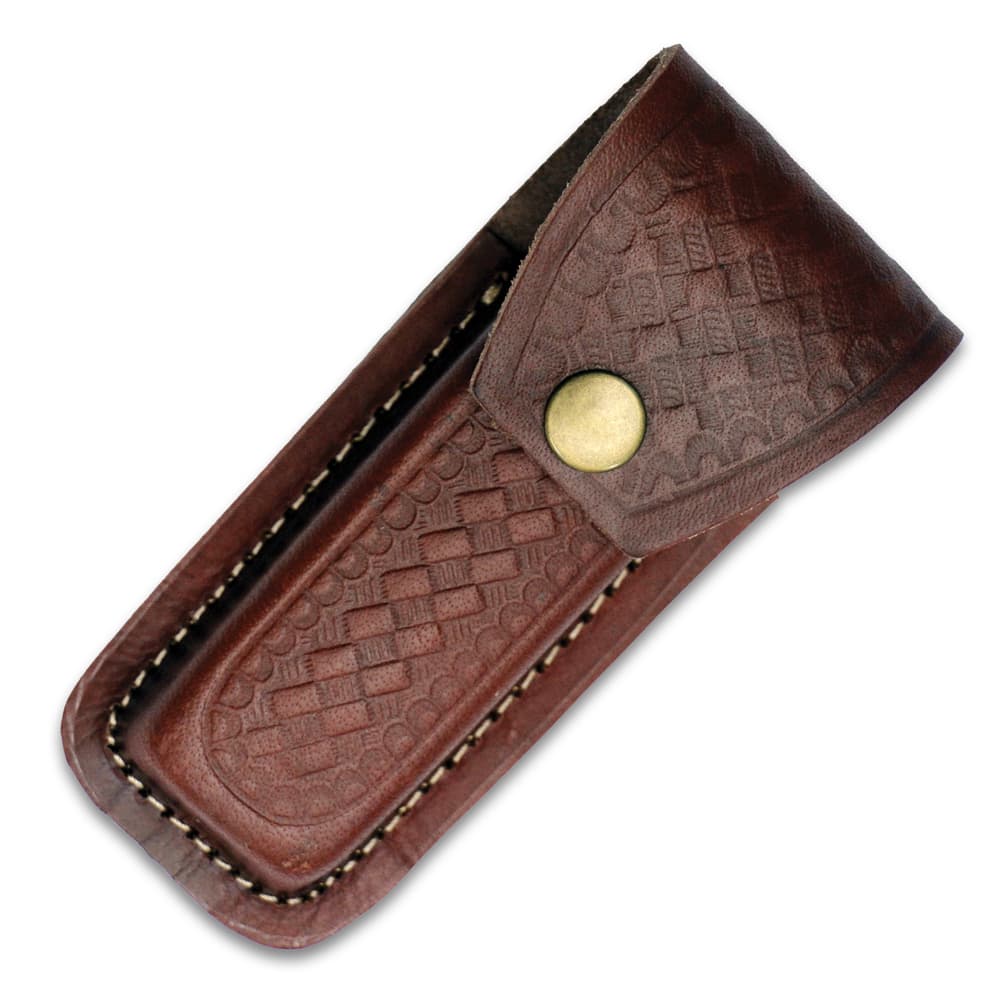The leather knife case image number 1