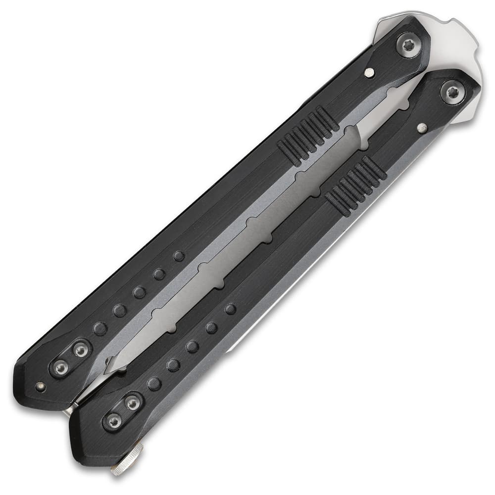 The butterfly knife pictured closed image number 1
