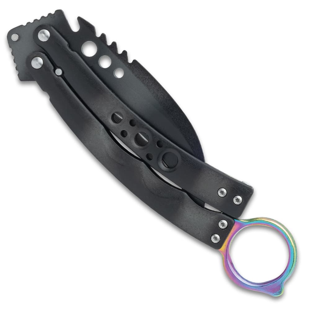 The butterfly knife in its closed postion image number 1