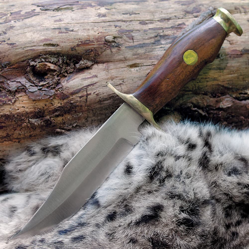 Mountain Man Classic Hunting Knife And Sheath image number 2