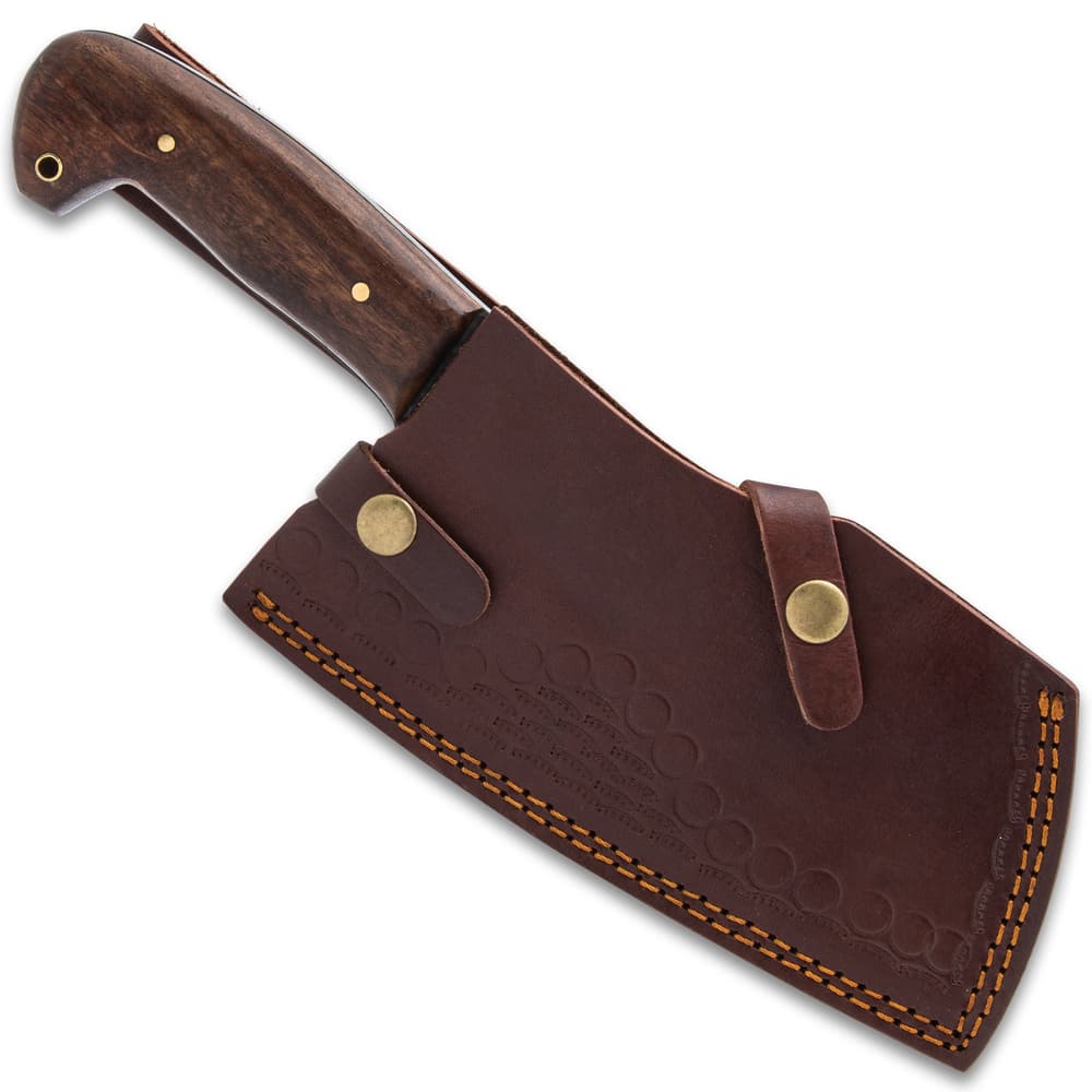 The cleaver can be stored in a leather belt sheath. image number 2