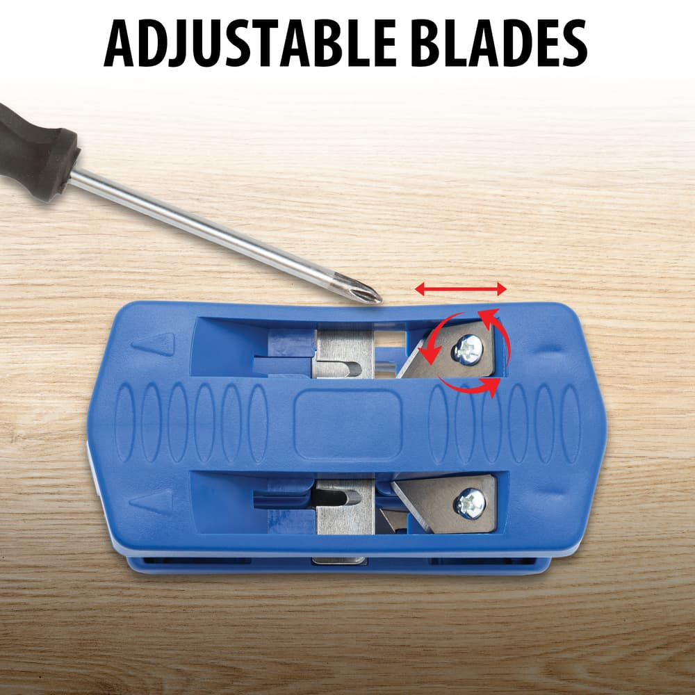 Full image showing the adjustable blades on the Trimming Tool. image number 2