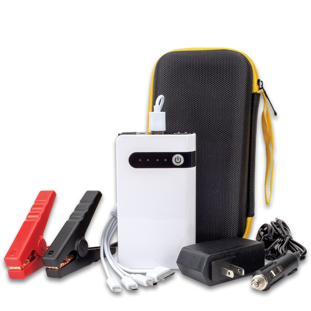 The Portable Car Battery Jumper and Power Bank jumps cars. image number 3