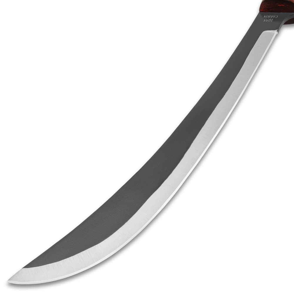 A view of the knife's two-toned blade image number 3