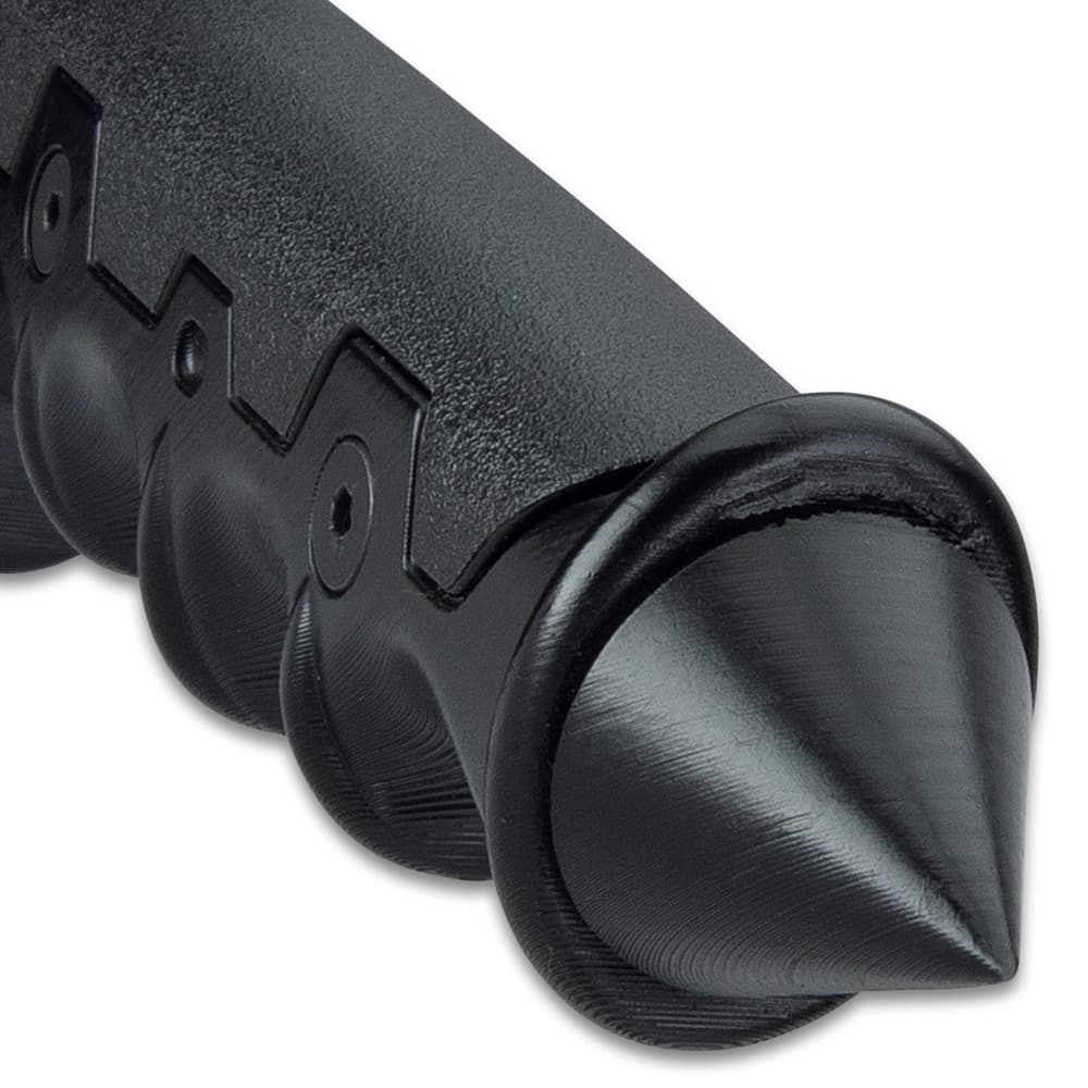 The handle is crafted of cast aluminum with a textured, black powder coating and no-slip TPR grip inserts image number 3