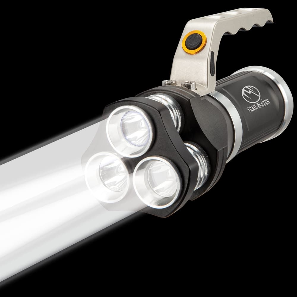 Trailblazer Flashlight With Super Bright White Lights - Weather-Resistant Aluminum Body, 800 Lumens - Length 6 1/2” image number 3