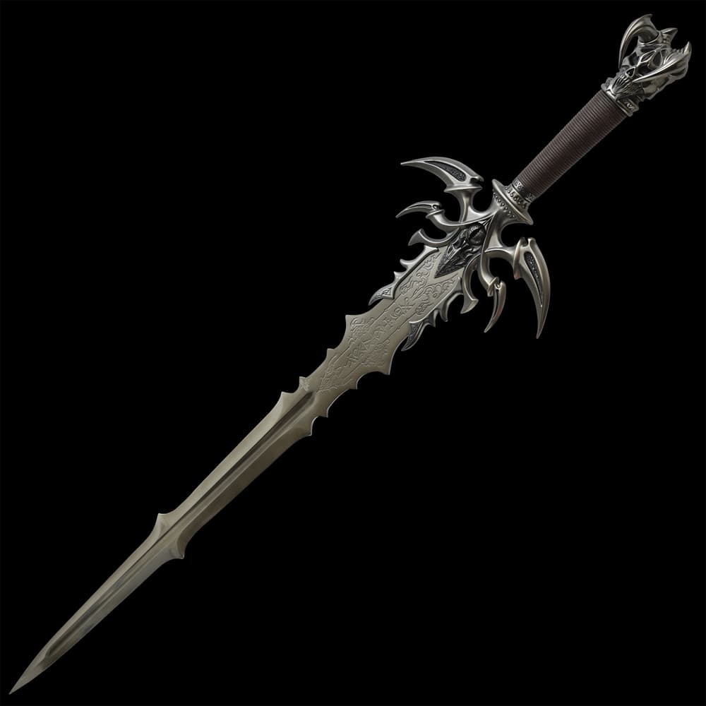 A view of the full length of the fantasy sword image number 3