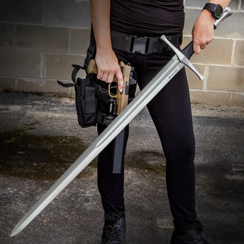 The full length of the Honshu Broadsword in hand for reference image number 4