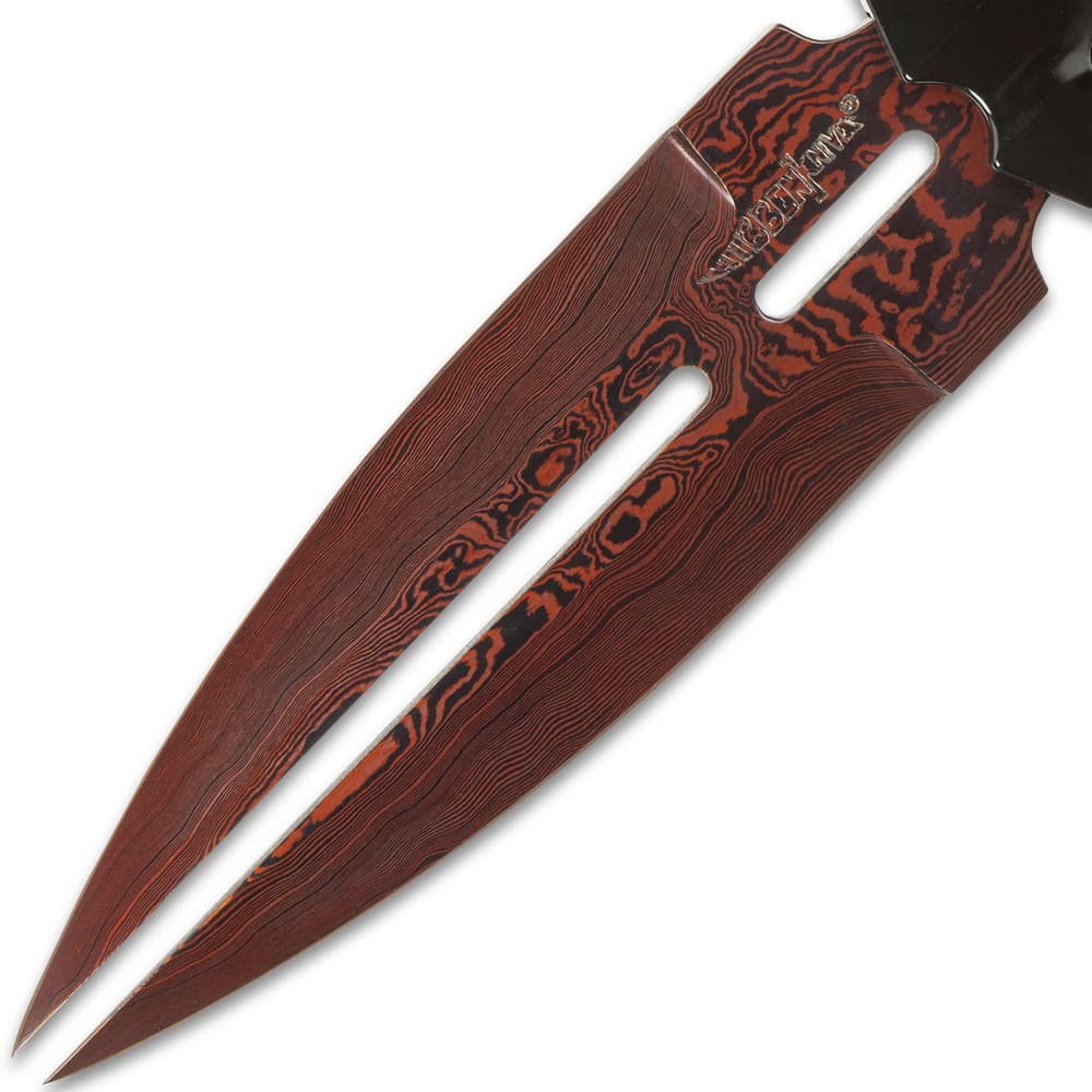 The knife has a 5 1/2”, HellFyre Damascus steel blade that’s split into two penetrating points with razor-sharp edges image number 4