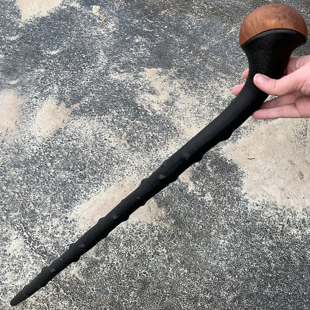 Shillelagh has knotted texture to give a traditional shillelagh design. image number 4