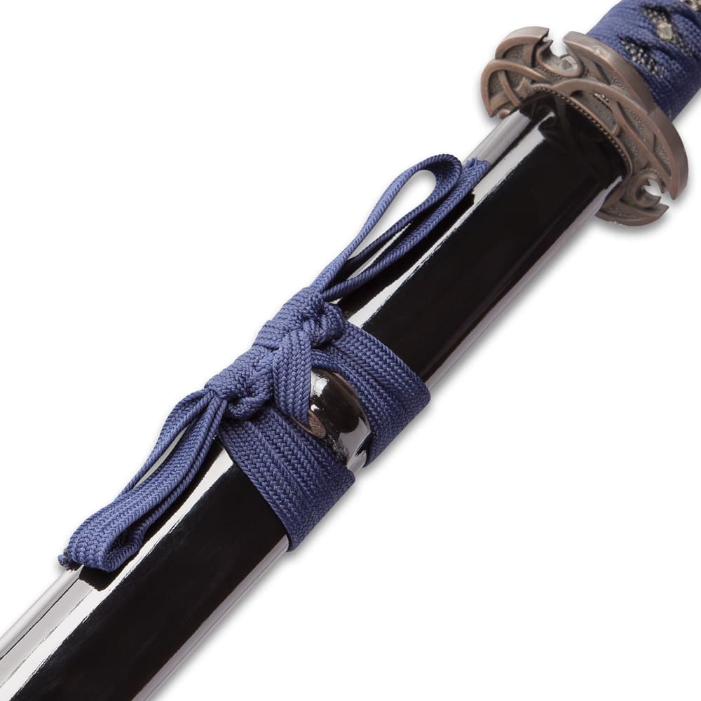 Shinwa Blue Knight Handmade Katana / Samurai Sword - Hand Forged Damascus Steel, More Than 1,000 Layers - Distinctive Custom Cast Tsuba - Faux Ray Skin - Functional, Battle Ready, Full Tang image number 4