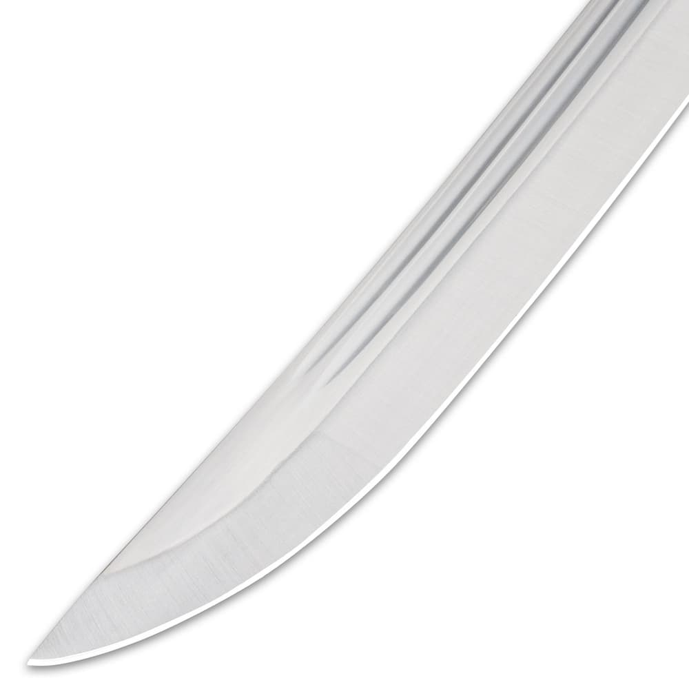 A high carbon steel blade with a sharp edge image number 4