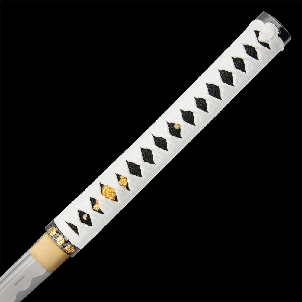 The hardwood handle is wrapped in white cord and black faux rayskin with the polished brass menuki image number 6