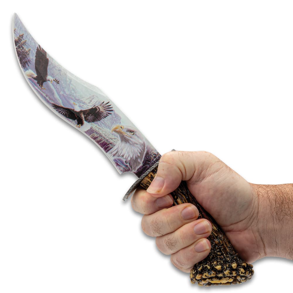 soaring-eagle-bowie-knife-in-