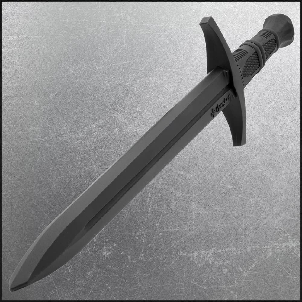 Angled close up image of the Training Dagger. image number 5