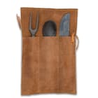 The reproduction set shown in its pouch