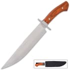 The Denali Ridge Bowie makes short work of any cutting or chopping task that comes up when you’re out on the trail