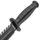 The handle is sturdy TPR that has been molded and grooved for a no-slip grip and its molded design includes a handguard