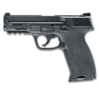 It comes with a full-size, 18-shot drop-free, metal magazine for .177 caliber steel BBs