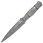 The knife has a double-edged keenly sharp, 5” Damascus steel dagger-style blade that extends down to a penetrating point