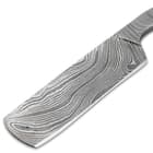 It has a 4” Damascus steel blade with a 2 3/4” razor-edge and an extended tang for quick and easy opening action