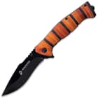 An homage to the iconic fixed blade knife carried by Marines for decades, it has the familiar stacked leather handle look