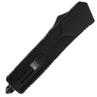 The automatic knife in a closed position