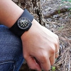 The sturdy band clip lets you attach it easily to your watch band and you get five compasses in this package