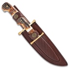 Both of the fixed blade knives can be carried in the premium leather, twin belt sheath