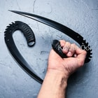 Tom Anderson Chronicles of Riddick Dual Saber Claw Display