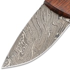 A detailed look at the Damascus knife blade