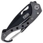 The metallic grey handle is made of a lightweight cast aluminum and sturdy TPU and features a carabiner-style clip