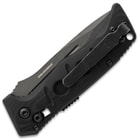 Angled image of the Auto Adamas closed.