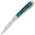 The trapper knife has two sharp 440 stainless steel blades with nail nicks for easy opening and the classic Kissing Crane logo