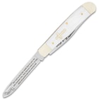 The Salvation Pearl Trapper has a spey blade
