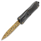 Angled image of the Knife.