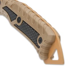 The grippy handle has ridged ABS handle scales secured to the full tang with heavy-duty screws and an extended point pommel